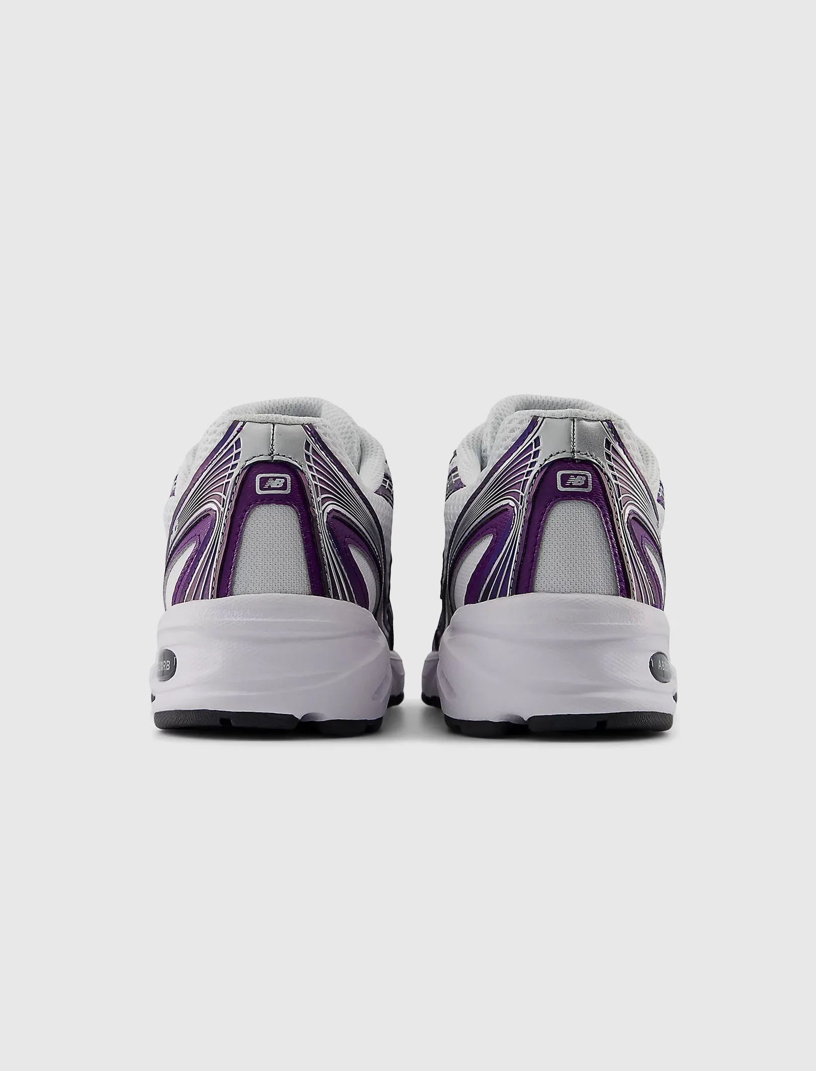 740 "CONCORD GRAPE"