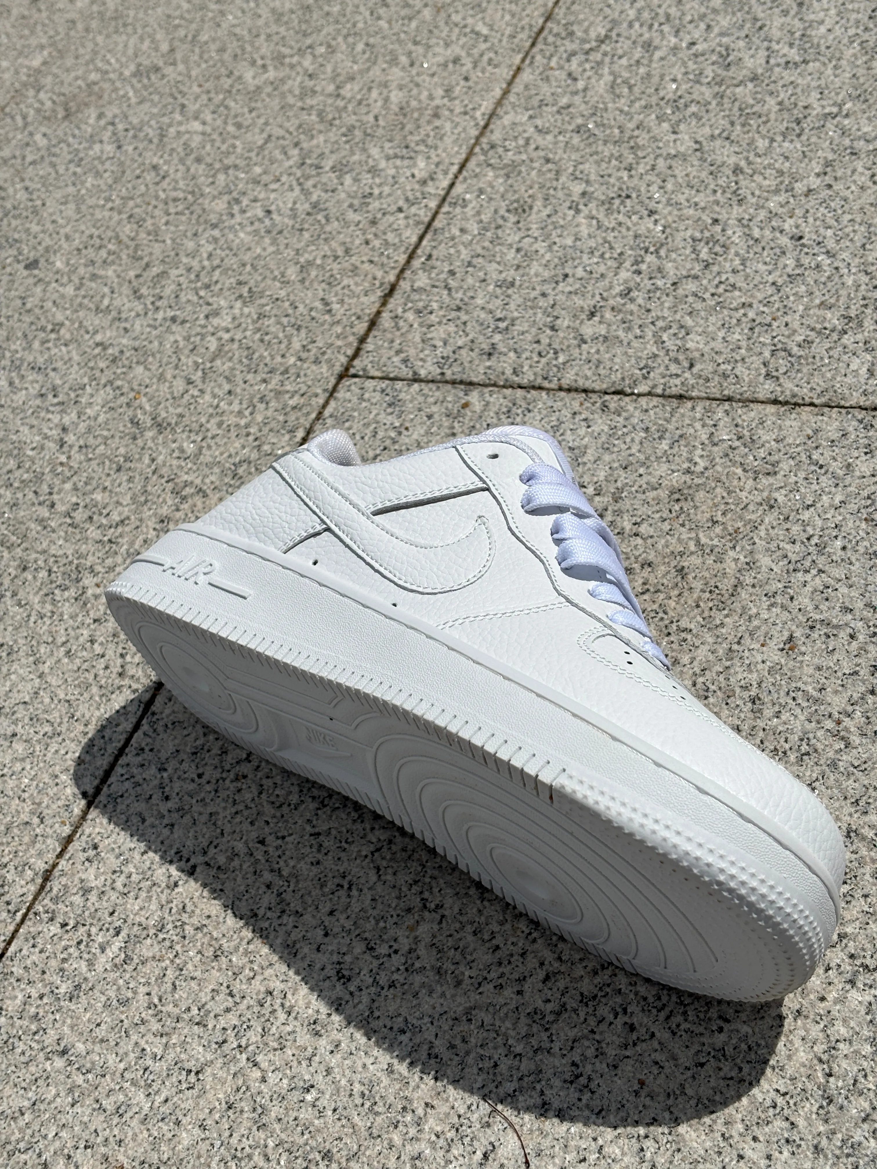 AIR FORCE 1-WHITE