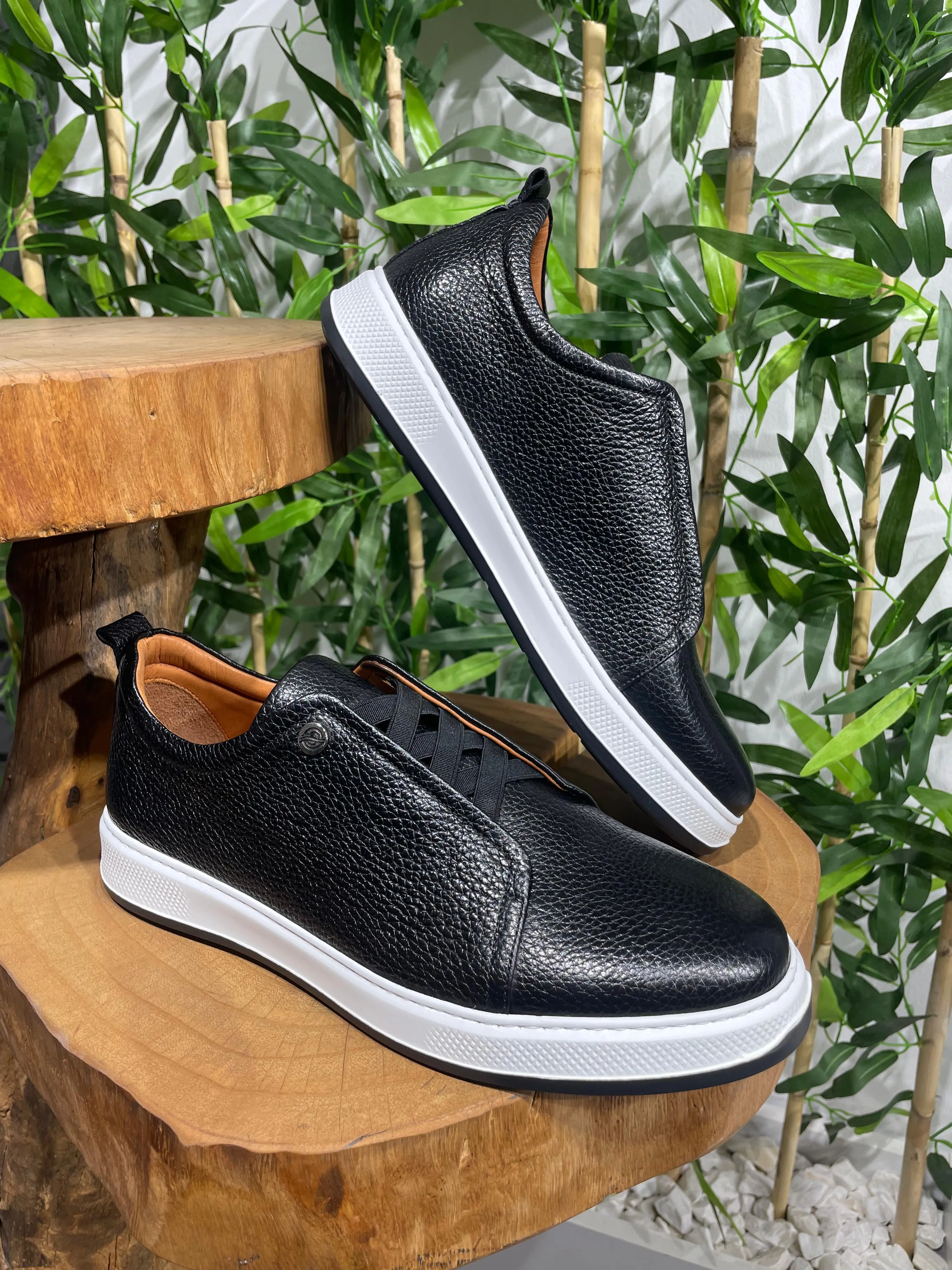Black Laceless Slip-On Sneakers S003