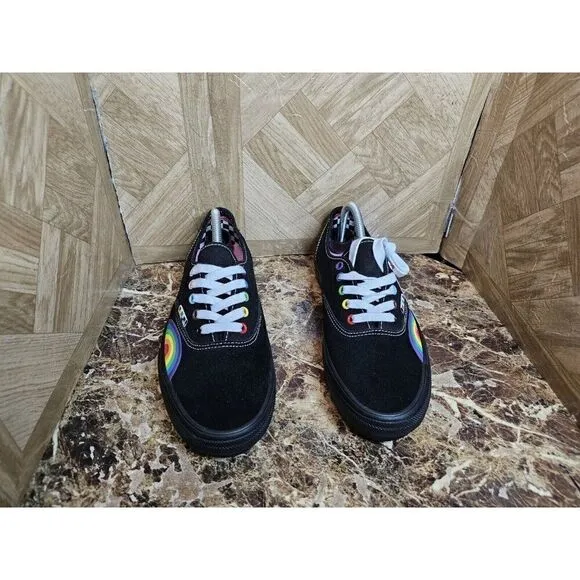 Brand New Vans Men's Off The Wall Skateboard Low Shoes Size 8.5.  008