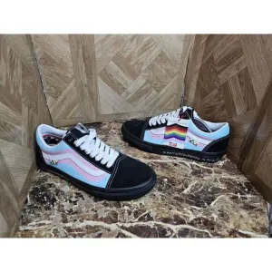 Brand New Vans Men's Off The Wall Skateboard  Shoes Size 8. 012