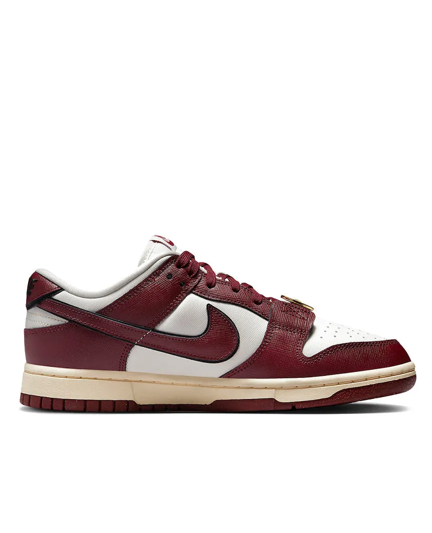 Dunk Low  SE Team Red Womens