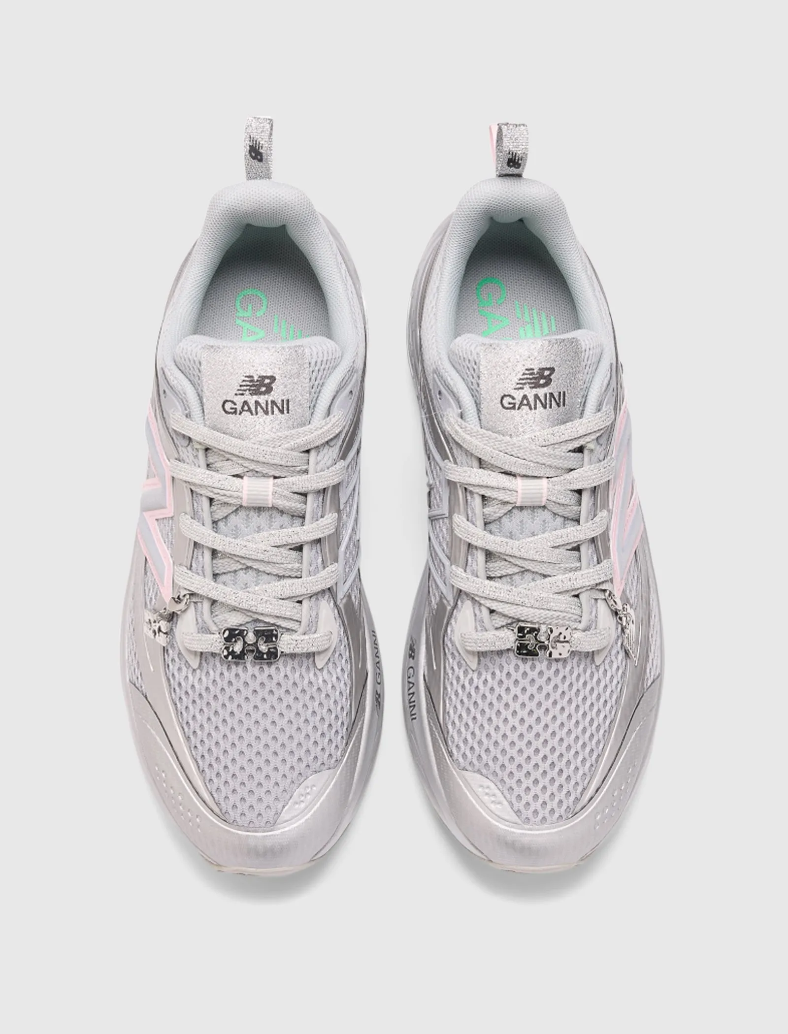 GANNI X FRESH FOAM TRAINER "SILVER/METALLIC"