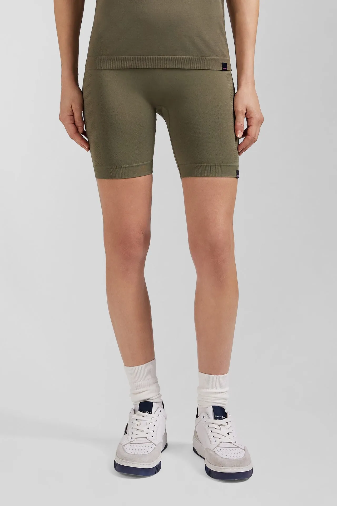Khaki green stretch sports cycling shorts
