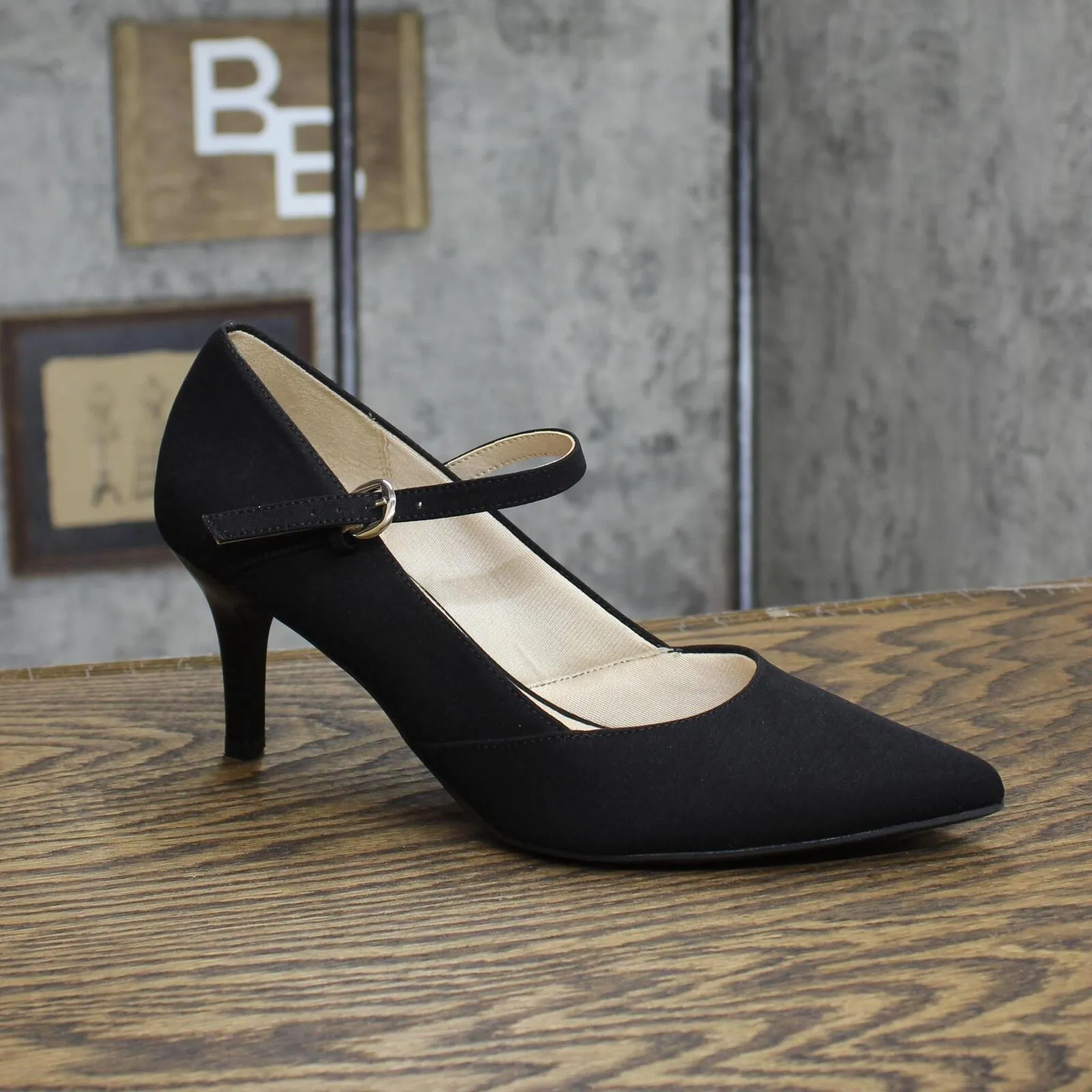 Lifestride Sandrine Pump Shoes Amputee Replacement Right Shoe Only Black 10M
