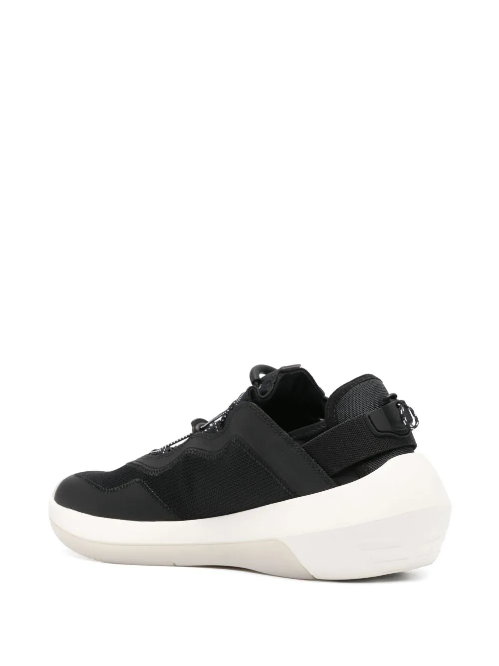 Mesh sneakers