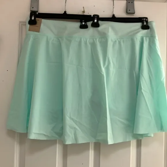Nike Golf/Tennis/Pickleball Skort, NWT!