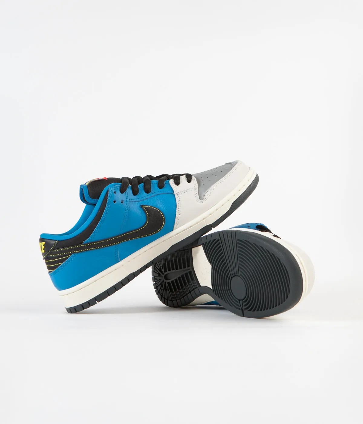 Nike SB x Instant Dunk Low Pro QS 2 Shoes - Blue Hero / Black - Pale Ivory