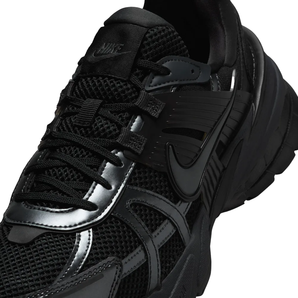 Nike V2K Run Shoes