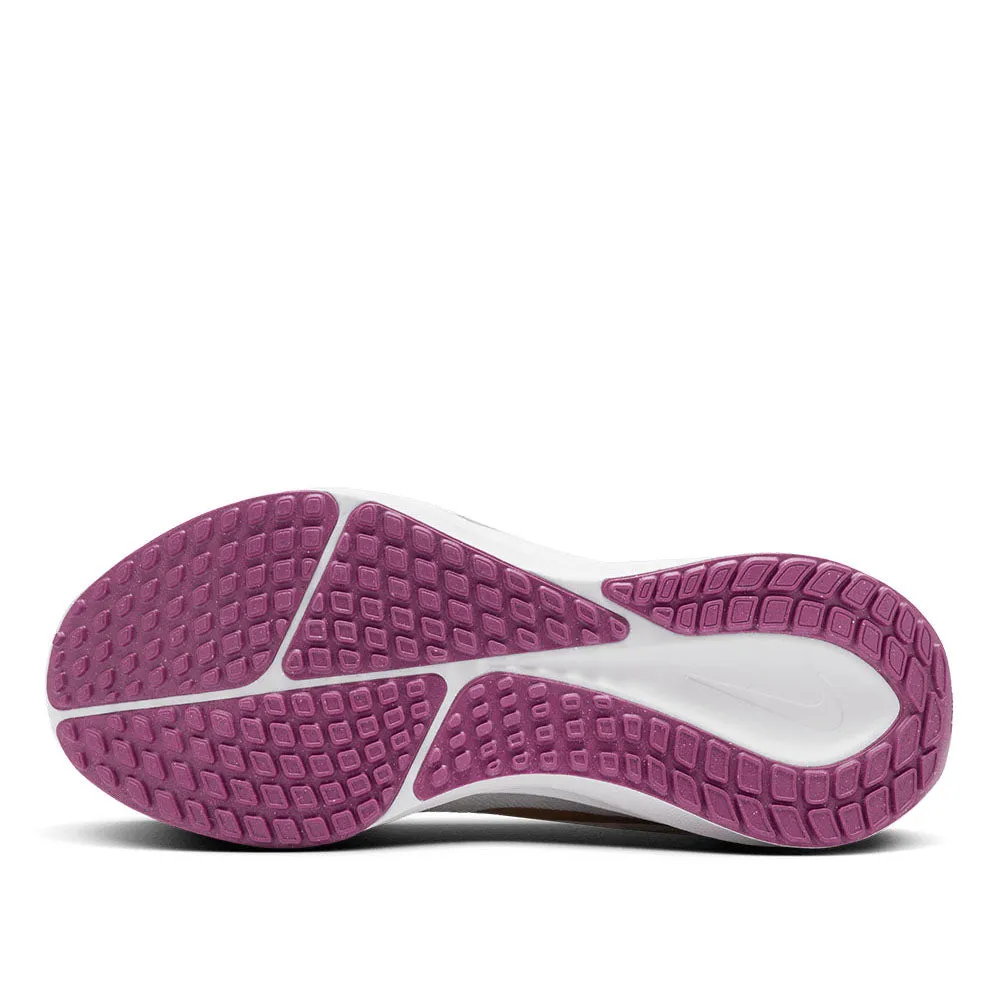 Nike Women's Vomero 17 Road Running Shoes