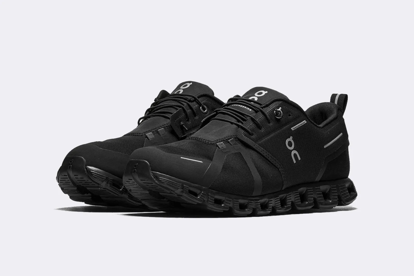 On Running Cloud 5 Waterproof Black