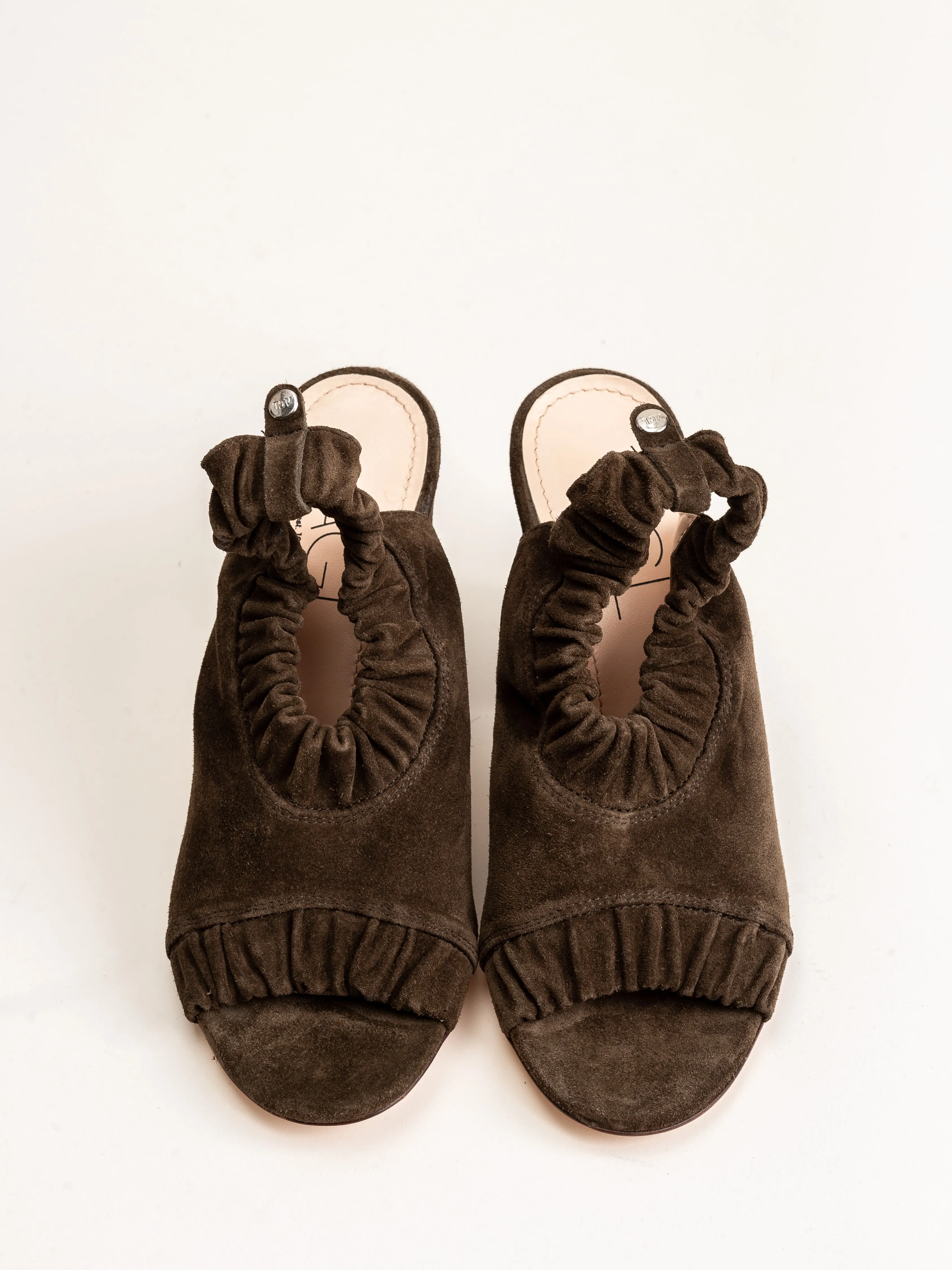 suede heel with elastic