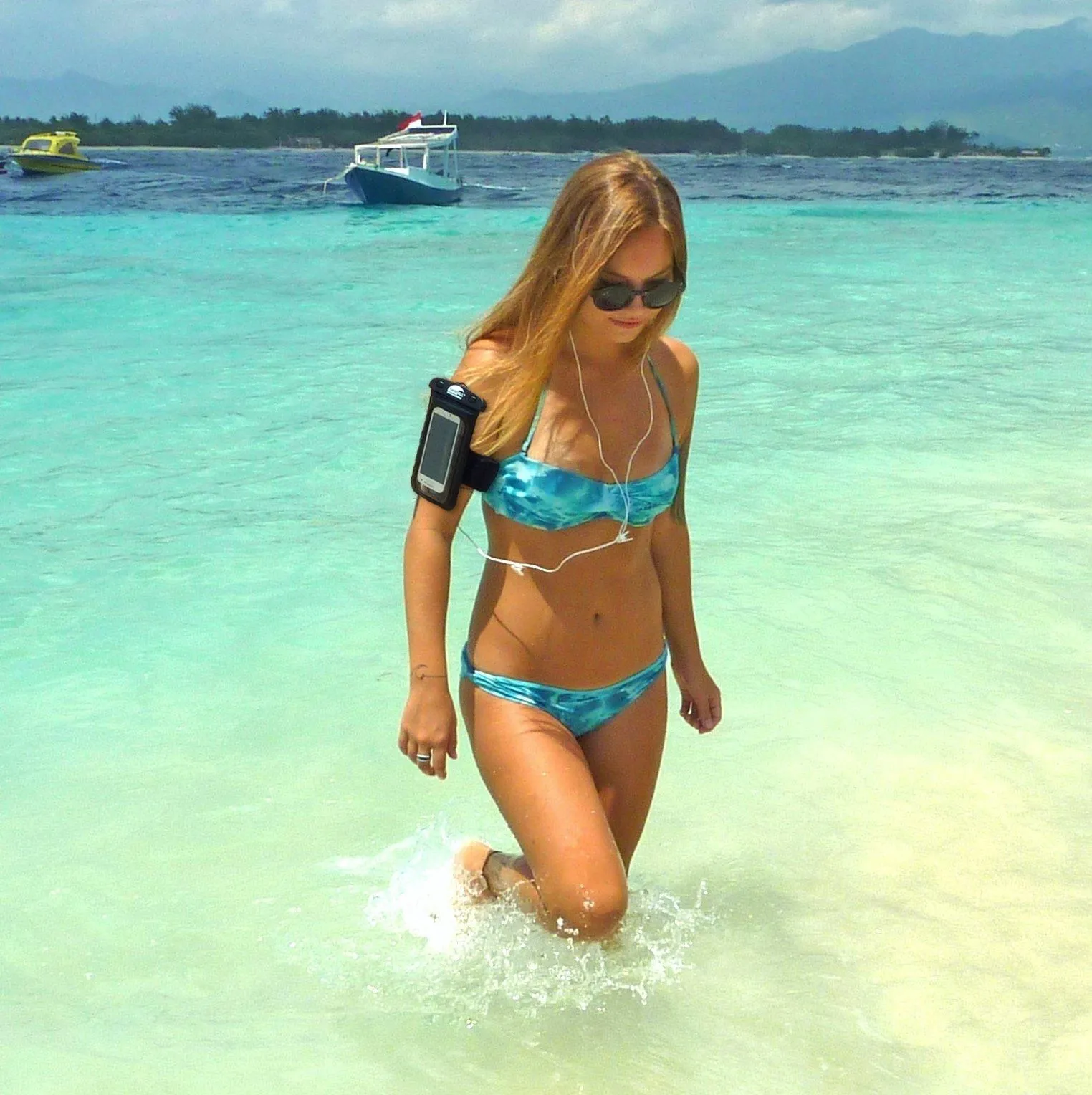 SwimCell Waterproof Phone Case With Armband