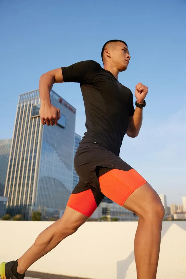 T-shirt de running sans couture homme - kiprun run 500 confort skin noir