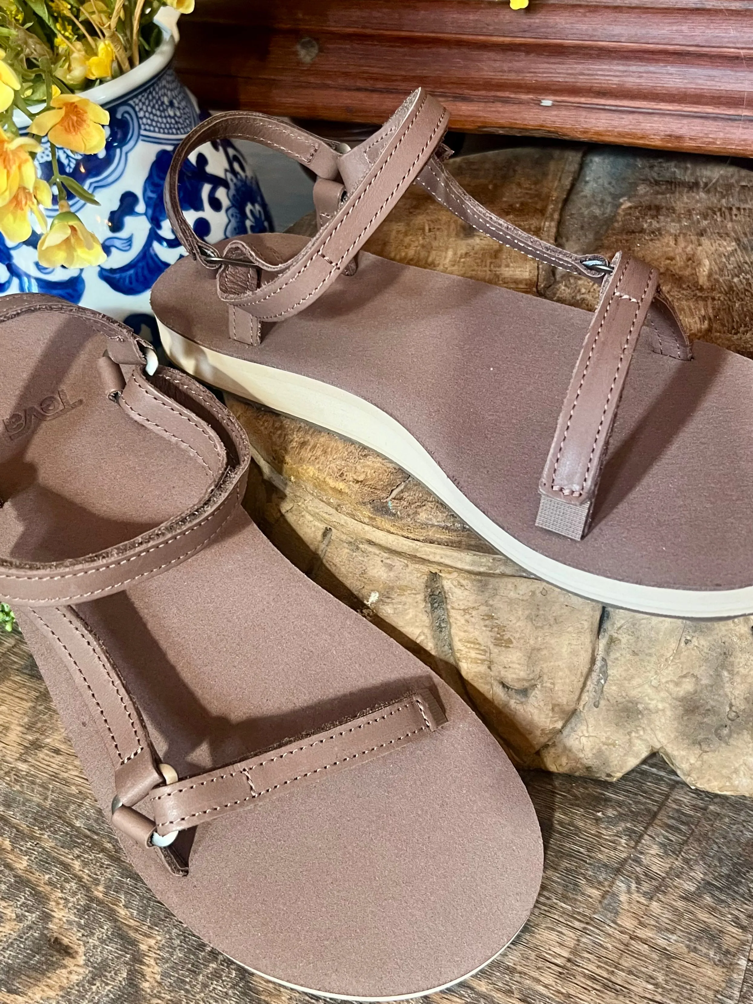 Teva-Original Universal Slim Leather