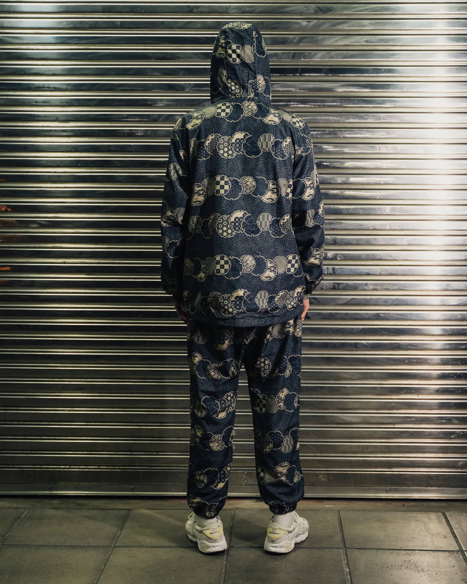[UNISEX] NISSACO X LOCO MOSQUITO CUFFED SPORTSWEAR TROUSERS