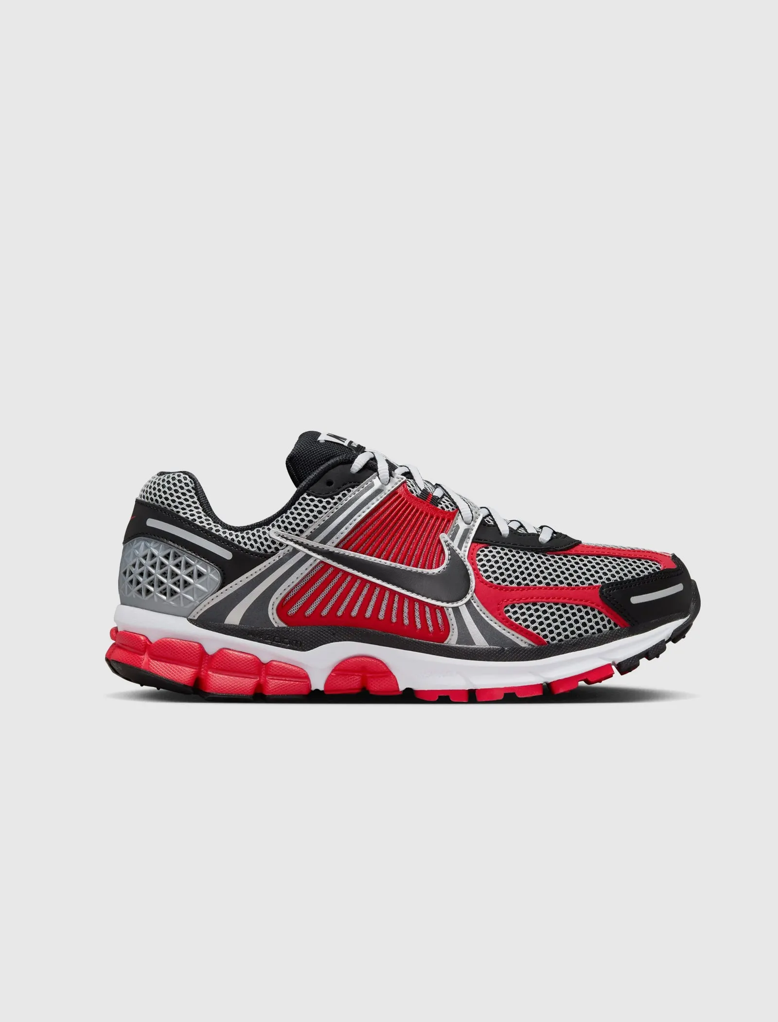 ZOOM VOMERO 5 "BRIGHT CRIMSON/ METALLIC SILVER"