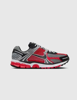 ZOOM VOMERO 5 "BRIGHT CRIMSON/ METALLIC SILVER"