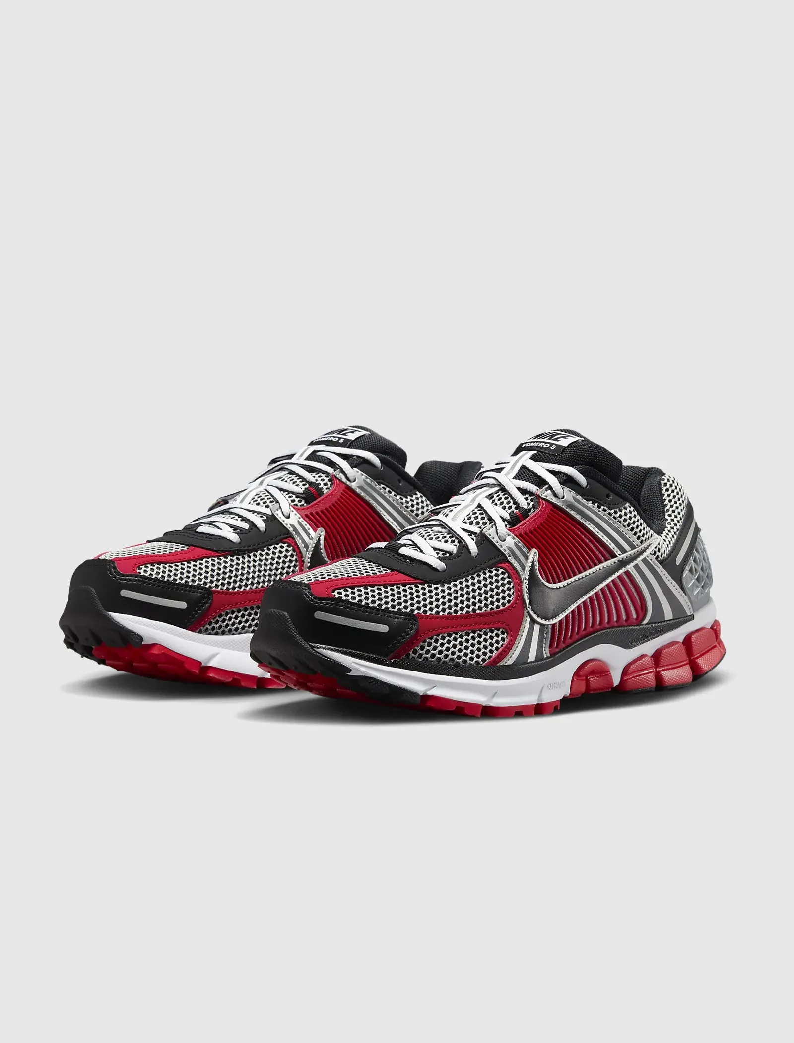 ZOOM VOMERO 5 "BRIGHT CRIMSON/ METALLIC SILVER"