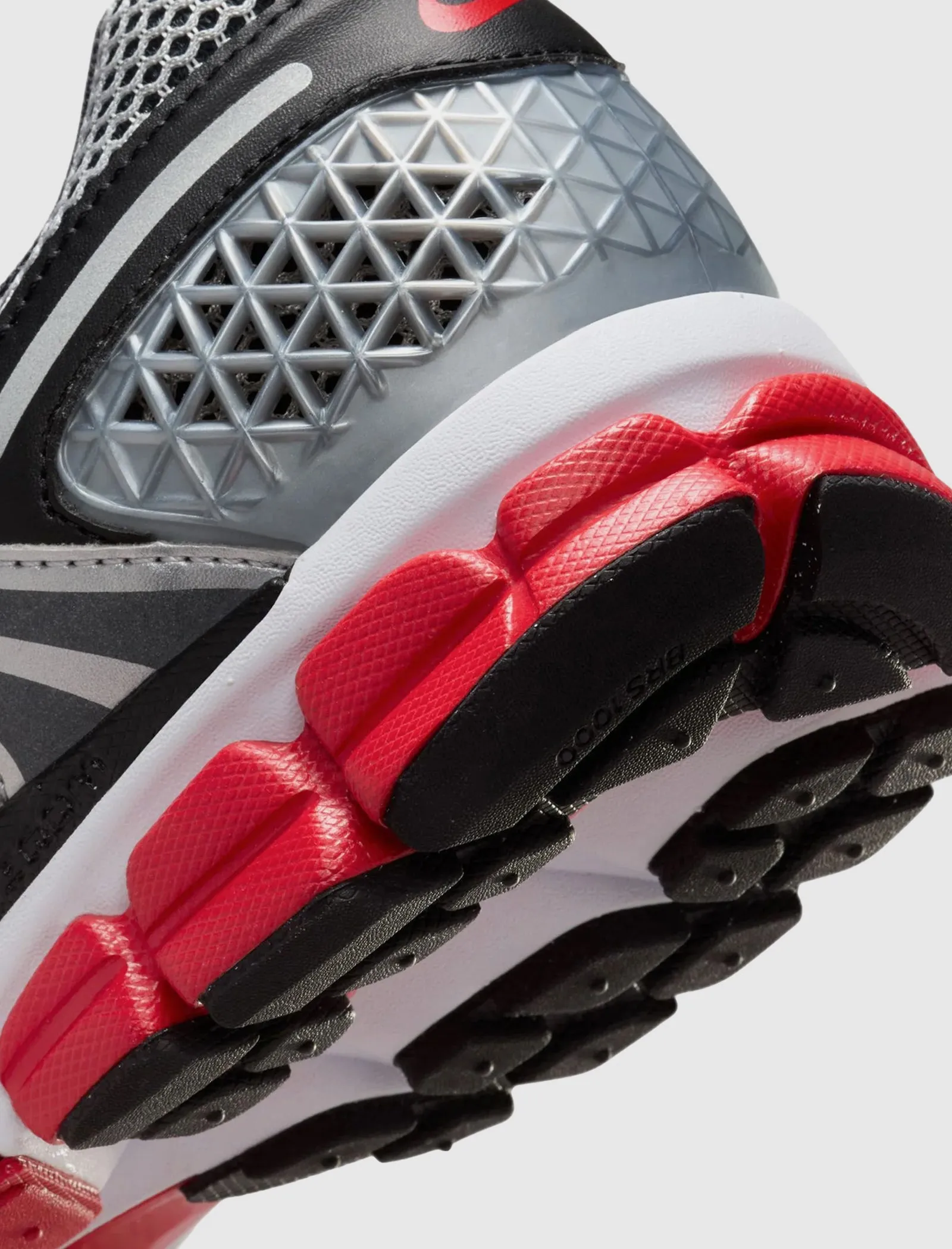 ZOOM VOMERO 5 "BRIGHT CRIMSON/ METALLIC SILVER"